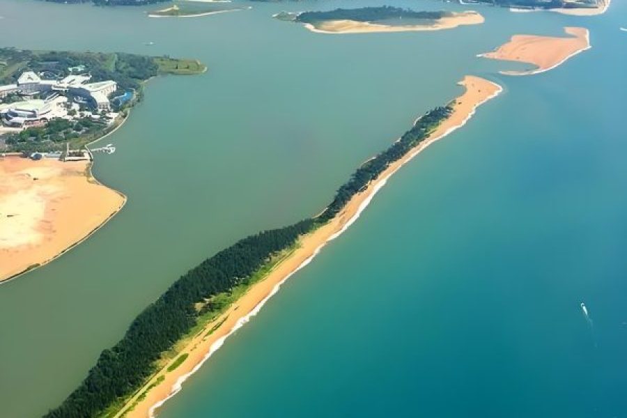 海南琼海7天6晚探亲尊享专属定制旅行配套：专属行程安排 ，精准定位家乡，全程无忧，从机场到酒店一站式接送.