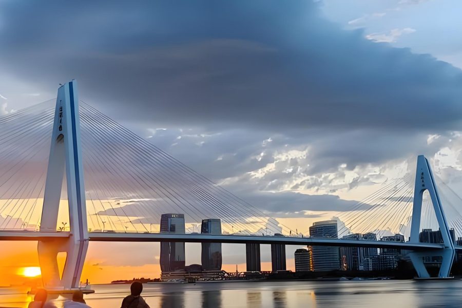 Explore Hainan’s Best: 10-Day Journey Along Stunning Coastlines & Into Misty Mountains.
